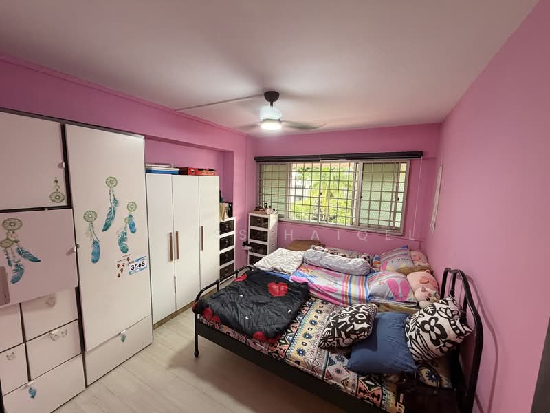 716 Jurong West Street 71, 716 Jurong West Street 71, 3 Bedrooms, 1,194 sqft, HDB Flat For Sale, by Fariss Haiqel, 500137396 - Bedroom - PropertyGuru.com.sg