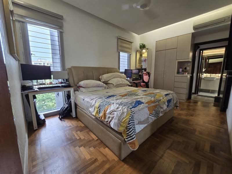 The Bayshore, 22 Bayshore Road, 3 Bedrooms, 1,259 sqft, Condominium For Sale, by Dominic Lim, 500137403 - Master bedroom - PropertyGuru.com.sg