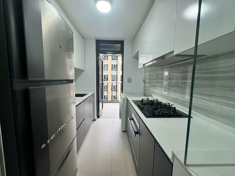 The Brownstone, 156 Canberra Drive, 3 Bedrooms, 958 sqft, Executive Condominium For Rent, by Bryan Tan, 500137412 - Kitchen - PropertyGuru.com.sg