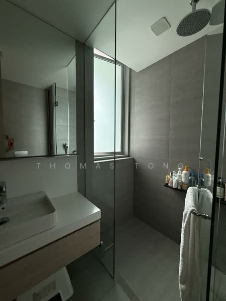 Sennett Residence, 31 Pheng Geck Avenue, 2 Bedrooms, 829 sqft, Condominium For Sale, by Thomas Tong, 500137418 - Bathroom - PropertyGuru.com.sg