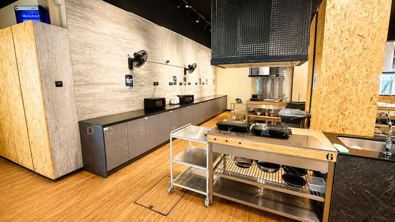Coliwoo Boon Lay | Fully Furnished Studios Near NTU, , Studio, 220 sqft, Apartment For Rent, by Eddie Tork 戴先生, 500137420 - Kitchen - PropertyGuru.com.sg