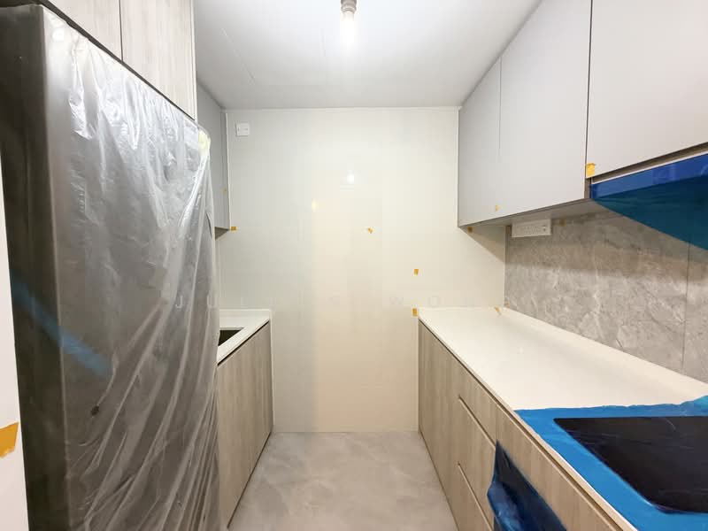 AMO Residence, 21 Ang Mo Kio Rise, 2 Bedrooms, 743 sqft, Condominium For Sale, by Julius Wong, 500137426 - Kitchen - PropertyGuru.com.sg