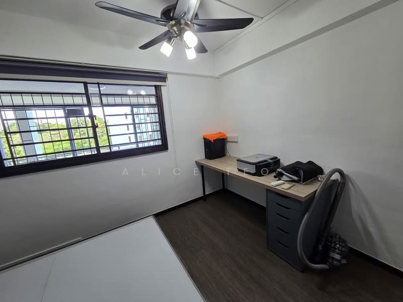 709 Bedok Reservoir Road, 709 Bedok Reservoir Road, Room Rental, 100 sqft, HDB Flat For Rent, by Alice Teo, 500137443 - Study - PropertyGuru.com.sg
