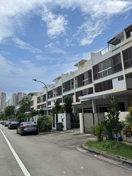 Luxus Hills, Seletar Green Walk, 5 Bedrooms, 3,606 sqft, Terraced House For Rent, by Cynthia Kor, 500137456 - Exterior - PropertyGuru.com.sg