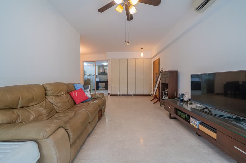 The Linear, 880 Upper Bukit Timah Road, 3 Bedrooms, 1,313 sqft, Apartment For Sale, by Sheminn Ooi, 500137464 - Living Room - PropertyGuru.com.sg
