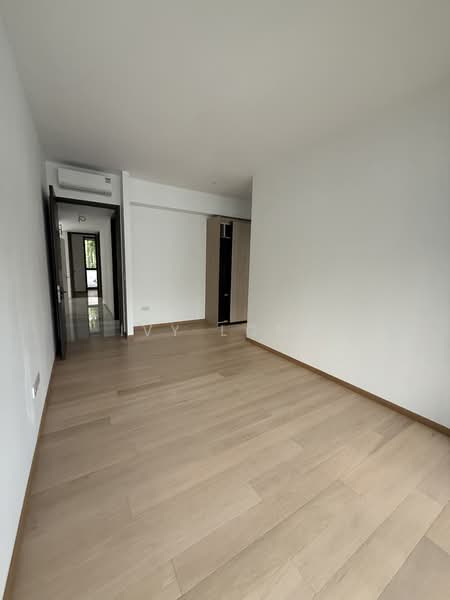 Jervois Mansion, 4 Jervois Close, 4 Bedrooms, 1,539 sqft, Condominium For Rent, by Ivy Long, 500137467 - Master Bedroom - PropertyGuru.com.sg