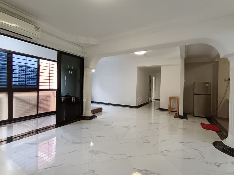 722 Tampines Street 72, 722 Tampines Street 72, 4 Bedrooms, 1,292 sqft, HDB Flat For Sale, by Frank Wong, 500137484 - Living Room - PropertyGuru.com.sg