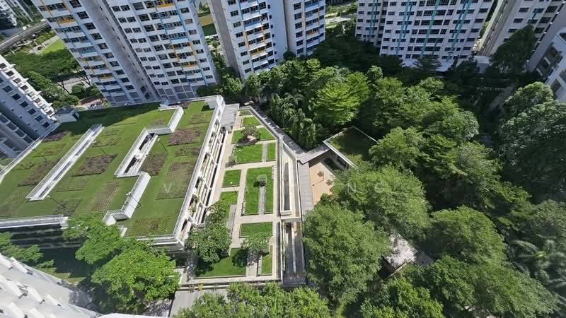 433B Sengkang West Way, Sengkang West Way, 3 Bedrooms, 1,001 sqft, HDB Flat For Sale, by Vera Wang, 500137495 - Distant view from neighbouring blocks - PropertyGuru.com.sg