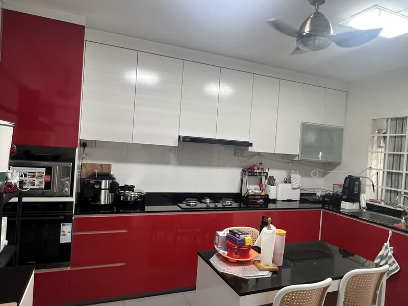 359 Yishun Ring Road, 359 Yishun Ring Road, 4 Bedrooms, 1,561 sqft, HDB Flat For Sale, by Ethel Dioquino, 500137503 - Kitchen - PropertyGuru.com.sg