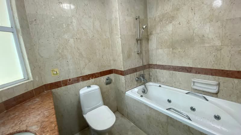 The Springside, Springside Walk, 4 Bedrooms, 3,448 sqft, Terraced House For Sale, by Dennis Lim, 500137505 - Bathroom - PropertyGuru.com.sg