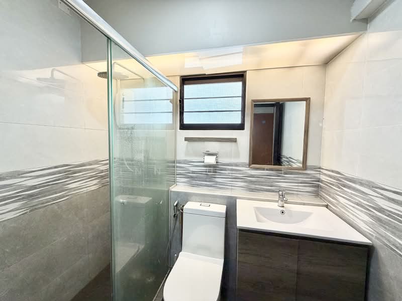 546B Segar Road, 546B Segar Road, 3 Bedrooms, 1,001 sqft, HDB Flat For Sale, by Finn Yusoff, 500137507 - Bathroom - PropertyGuru.com.sg