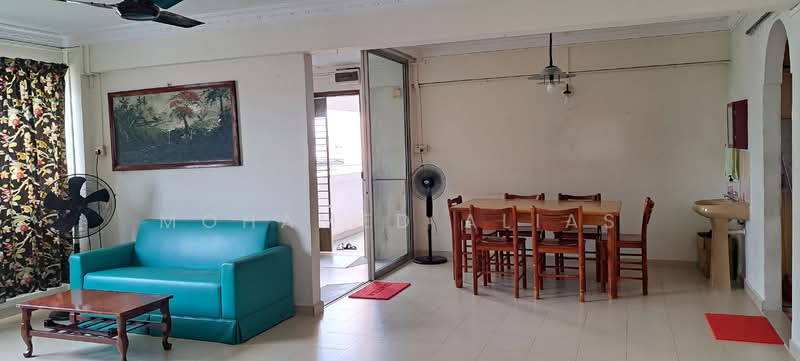 205 Serangoon Central, 205 Serangoon Central, 3 Bedrooms, 1,312 sqft, HDB Flat For Sale, by Mohamed Alias, 500137509 - Living Room - PropertyGuru.com.sg
