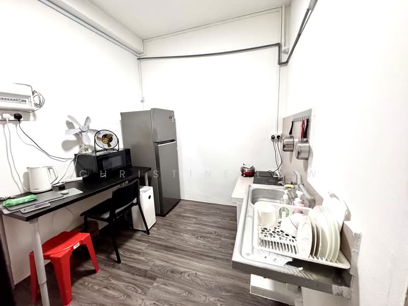 10 Jalan Kukoh, 10 Jalan Kukoh, Room Rental, 138 sqft, HDB Flat For Rent, by Christine Liew, 500137510 - Kitchen - PropertyGuru.com.sg