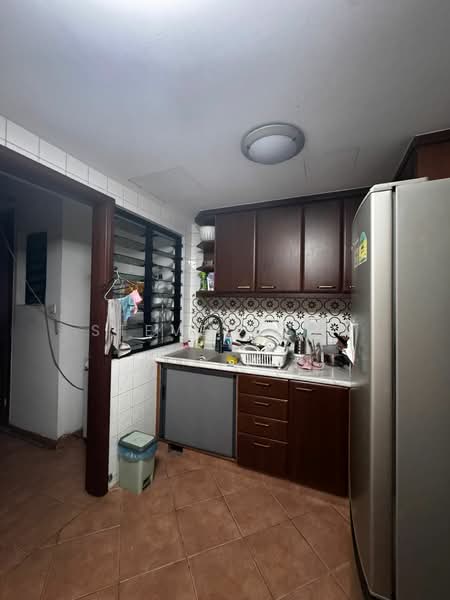 Central Grove, , Room Rental, 100 sqft, Condominium For Rent, by Steve Voon, 500137518 - Kitchen - PropertyGuru.com.sg
