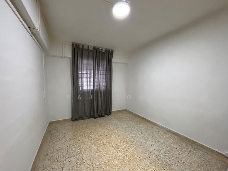 124 Bedok North Road, 124 Bedok North Road, 2 Bedrooms, 721 sqft, HDB Flat For Sale, by Paul Long, 500137526 - Common bedroom - PropertyGuru.com.sg