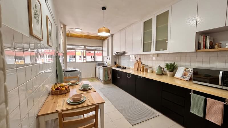 124 Bedok North Road, 124 Bedok North Road, 2 Bedrooms, 721 sqft, HDB Flat For Sale, by Paul Long, 500137526 - Kitchen - PropertyGuru.com.sg
