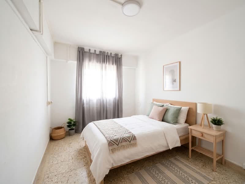 124 Bedok North Road, 124 Bedok North Road, 2 Bedrooms, 721 sqft, HDB Flat For Sale, by Paul Long, 500137526 - Bedroom - PropertyGuru.com.sg