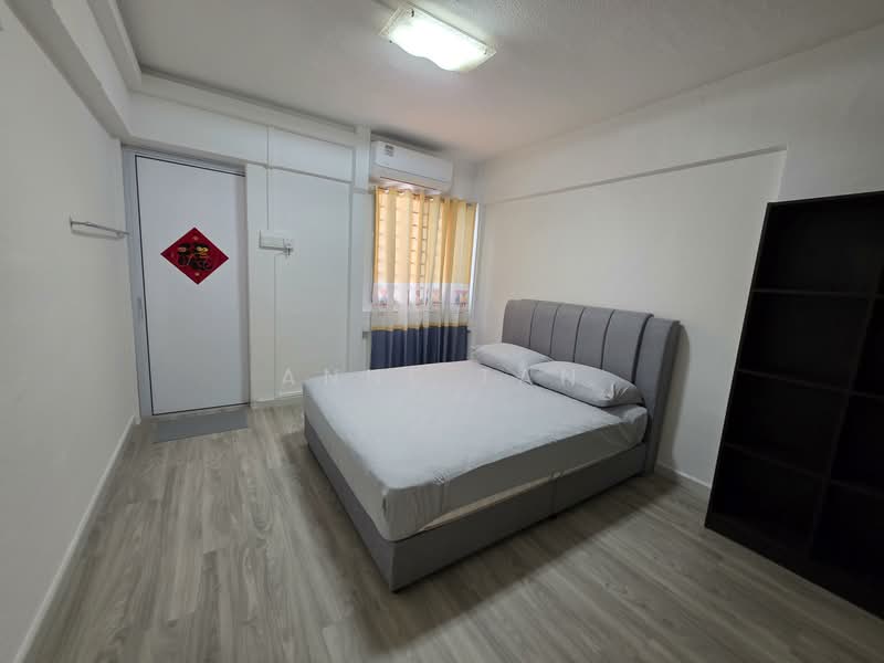 426 Clementi Avenue 3, 426 Clementi Avenue 3, 2 Bedrooms, 872 sqft, HDB Flat For Rent, by Anne Tan, 500137548 - Bedroom - PropertyGuru.com.sg