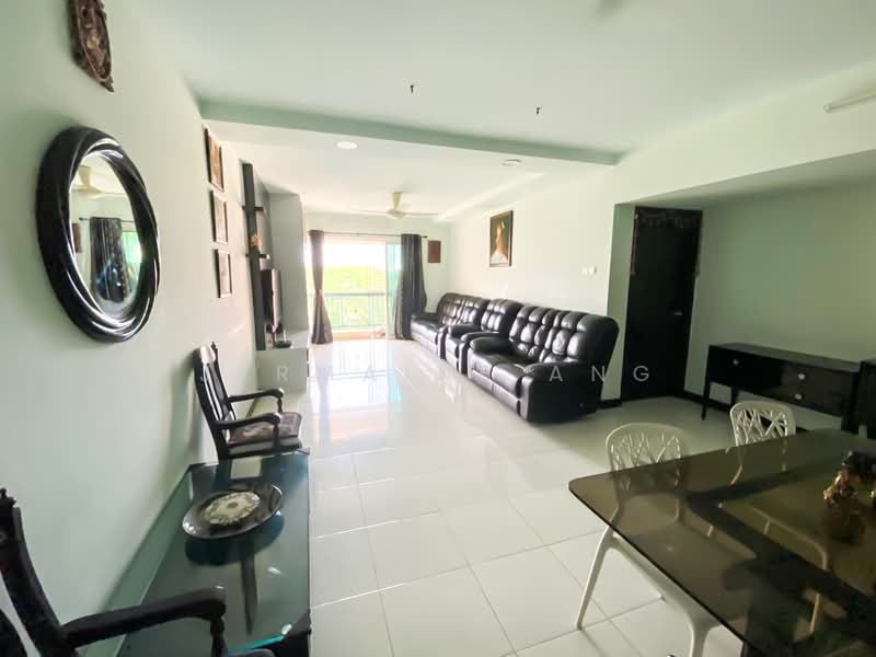Melville Park, 12 Simei Street 1, 3 Bedrooms, 1,346 sqft, Apartment For Sale, by Jermaine Ang, 500137550 - Living Room - PropertyGuru.com.sg