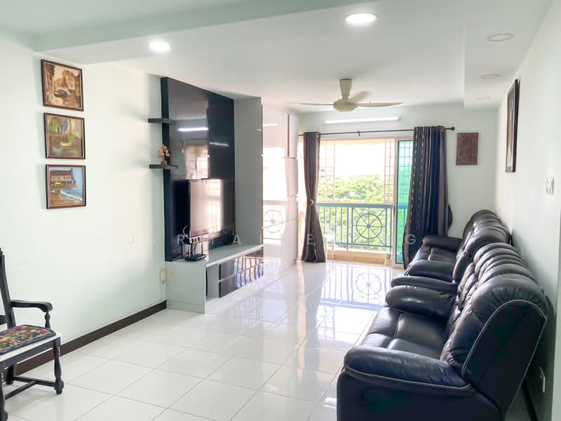 Melville Park, 12 Simei Street 1, 3 Bedrooms, 1,346 sqft, Apartment For Sale, by Jermaine Ang, 500137550 - Living Room - PropertyGuru.com.sg