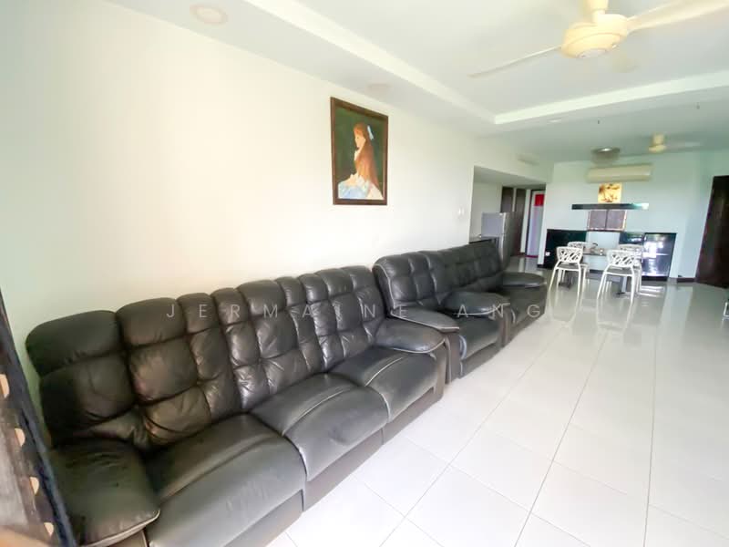 Melville Park, 12 Simei Street 1, 3 Bedrooms, 1,346 sqft, Apartment For Sale, by Jermaine Ang, 500137550 - Living Room - PropertyGuru.com.sg