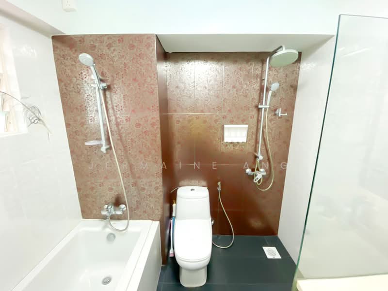 Melville Park, 12 Simei Street 1, 3 Bedrooms, 1,346 sqft, Apartment For Sale, by Jermaine Ang, 500137550 - Bathroom - PropertyGuru.com.sg