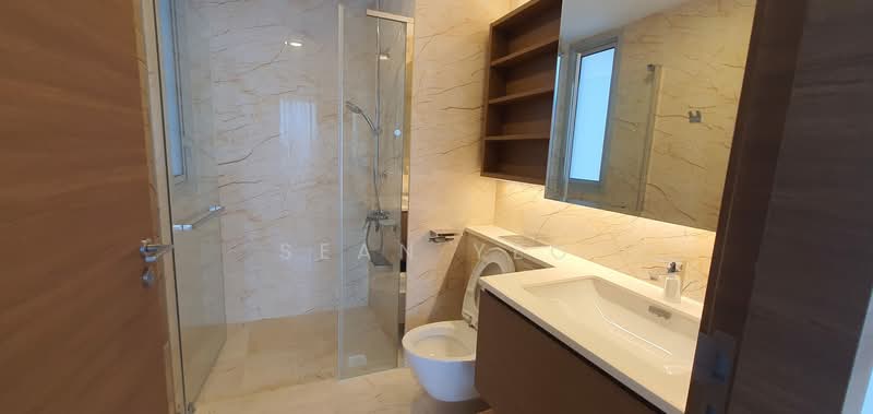 Queens Peak, 1 Dundee Road, 2 Bedrooms, 807 sqft, Condominium For Rent, by Sean Yeo, 500137552 - Bathroom - PropertyGuru.com.sg
