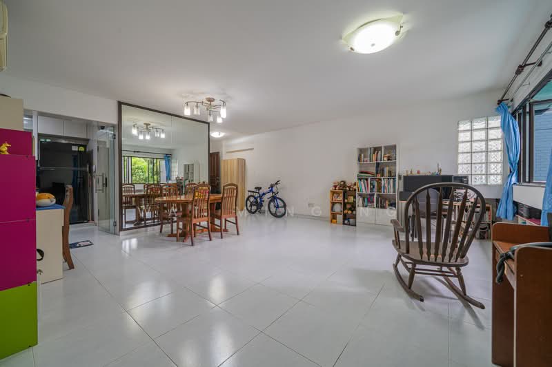 684D Choa Chu Kang Crescent, 684D Choa Chu Kang Crescent, 3 Bedrooms, 1,184 sqft, HDB Flat For Sale, by Wai Ming Ng, 500137568 - Living Room - PropertyGuru.com.sg