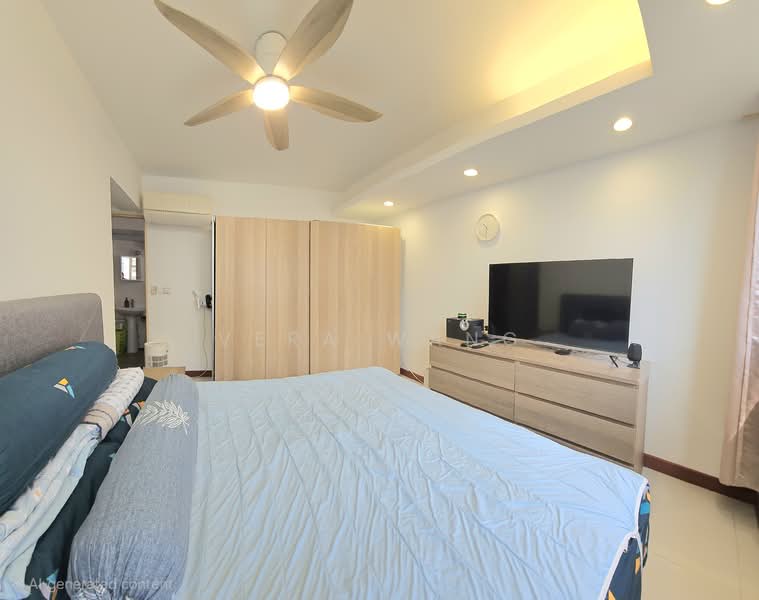 433B Sengkang West Way, 433B Sengkang West Way, 3 Bedrooms, 1,001 sqft, HDB Flat For Sale, by Vera Wang, 500137576 - Main Bedroom - PropertyGuru.com.sg