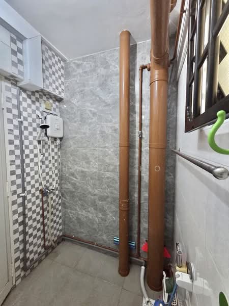 686A Jurong West Central 1, 686A Jurong West Central 1, Room Rental, 100 sqft, HDB Flat For Rent, by Heidi Ho, 500137578 - Bathroom - PropertyGuru.com.sg