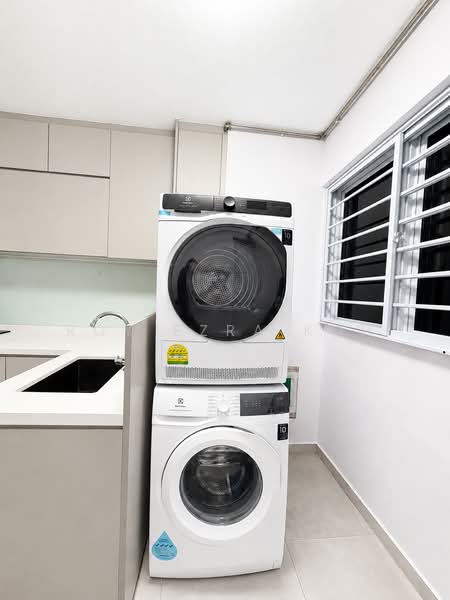 207 Petir Road, 207 Petir Road, Room Rental, 100 sqft, HDB Flat For Rent, by Roy Ezra Koh, 500137599 - Kitchen - PropertyGuru.com.sg