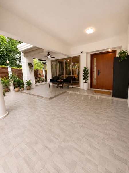 Regent Villa, 407 Sixth Avenue, 5 Bedrooms, 3,000 sqft, Semi-Detached House For Rent, by Choi Yuan Hang Keith, 500137602 - Entrance - PropertyGuru.com.sg