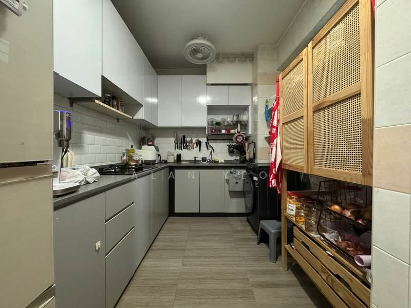 690A Woodlands Drive 75, 690A Woodlands Drive 75, 3 Bedrooms, 969 sqft, HDB Flat For Sale, by Alan Yeo, 500137608 - Kitchen - PropertyGuru.com.sg
