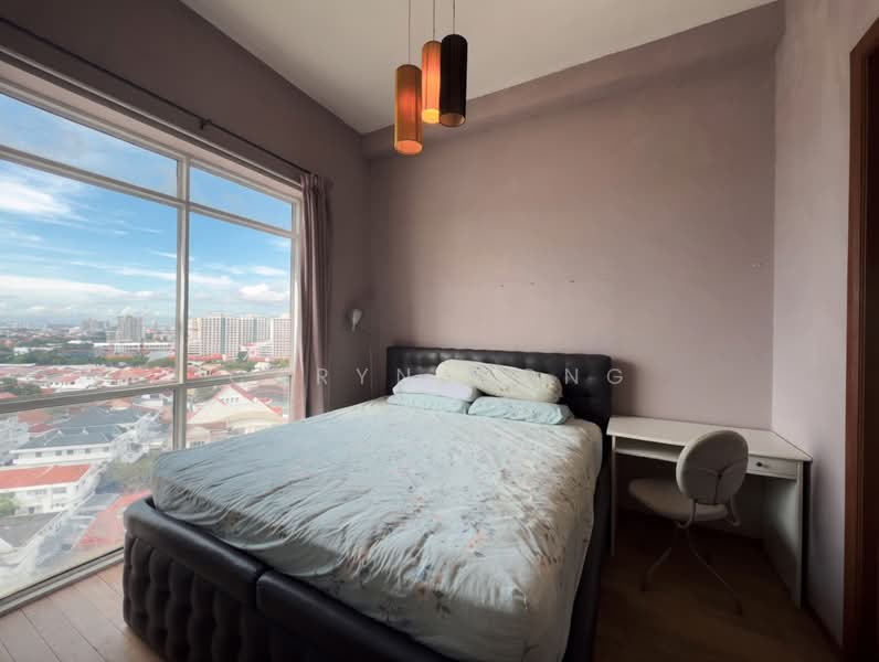 Grosvenor View, 1 Lengkong Empat, 2 Bedrooms, 1,292 sqft, Condominium For Sale, by Caryn Wong, 500137610 - Bedroom - PropertyGuru.com.sg