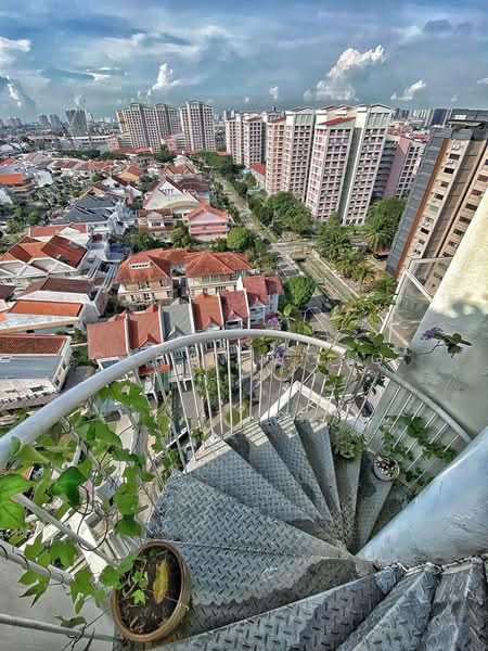 Grosvenor View, 1 Lengkong Empat, 2 Bedrooms, 1,292 sqft, Condominium For Sale, by Caryn Wong, 500137610 - Exterior - PropertyGuru.com.sg