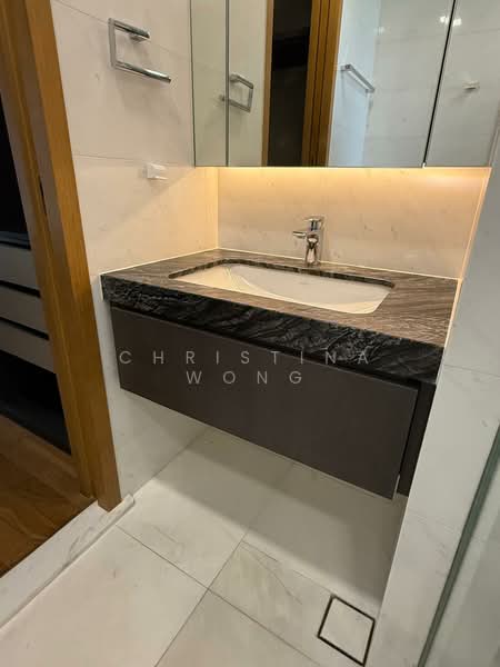 Marina One Residences, 23 Marina Way, 1 Bedroom, 721 sqft, Condominium For Rent, by Christina Wong, 500137614 - Bathroom - PropertyGuru.com.sg