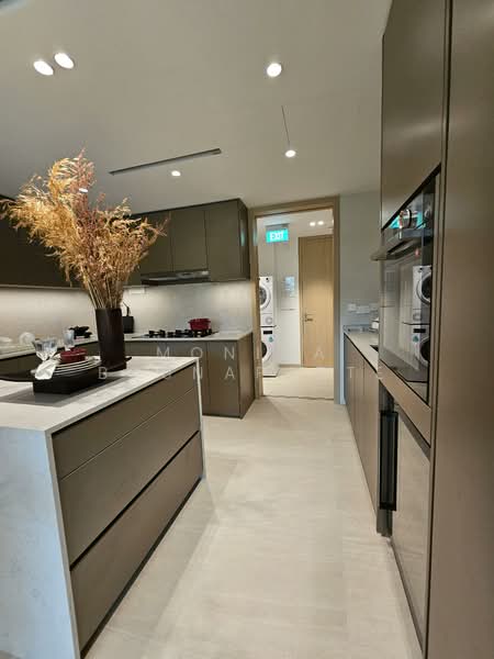 Pinetree Hill, 36 Pine Grove, 5 Bedrooms, 2,874 sqft, Condominium For Sale, by Monica Bounaparte, 500137623 - PropertyGuru.com.sg
