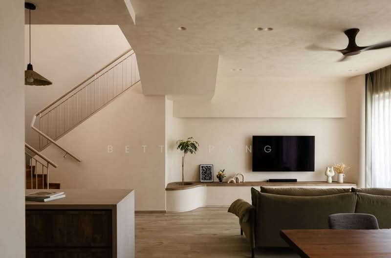 The Stellar, 10 West Coast Road, 4 Bedrooms, 2,207 sqft, Condominium For Sale, by Betty Pang, 500137627 - Living Room - PropertyGuru.com.sg