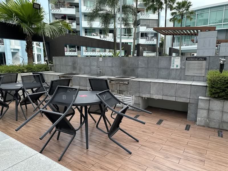 The Stellar, 10 West Coast Road, 4 Bedrooms, 2,207 sqft, Condominium For Sale, by Betty Pang, 500137627 - Exterior - PropertyGuru.com.sg