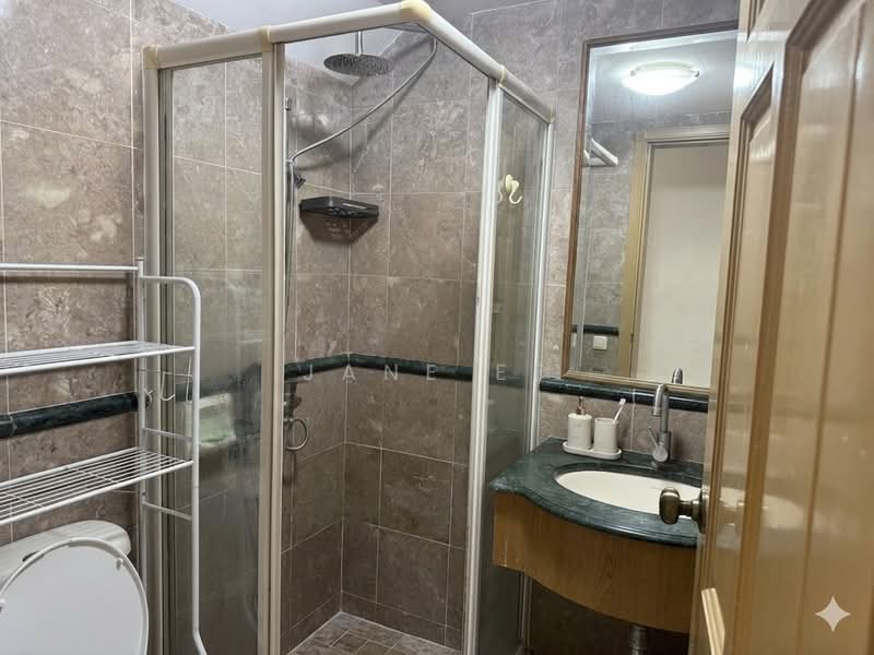Burgundy Hill, Burgundy Crescent, 5 Bedrooms, 3,165 sqft, Semi-Detached House For Sale, by Jane Ee, 500137631 - Bathroom - PropertyGuru.com.sg