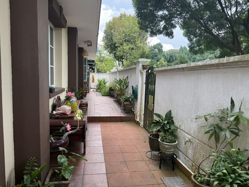 Burgundy Hill, Burgundy Crescent, 5 Bedrooms, 3,165 sqft, Semi-Detached House For Sale, by Jane Ee, 500137631 - Exterior - PropertyGuru.com.sg
