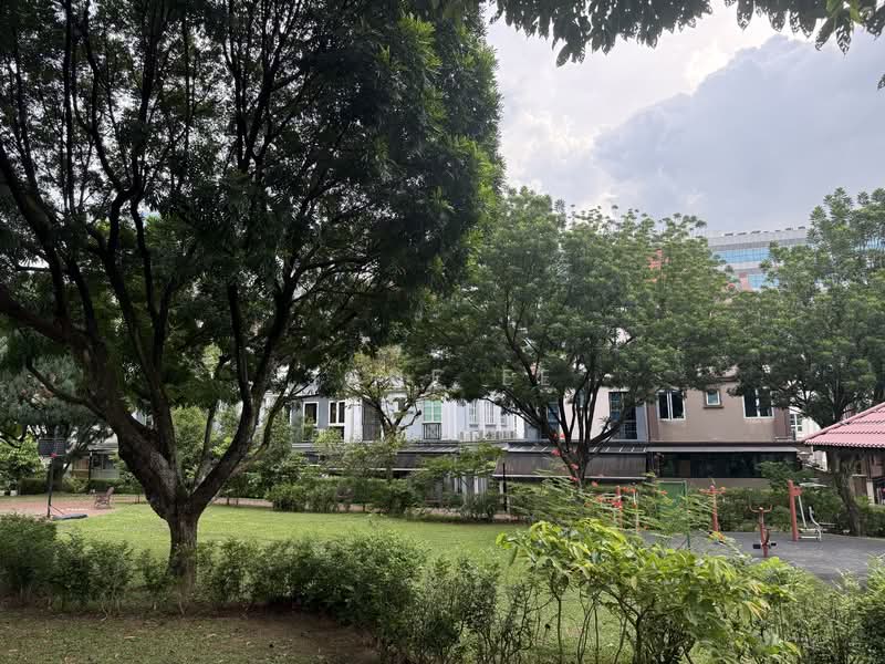 Burgundy Hill, Burgundy Crescent, 5 Bedrooms, 3,165 sqft, Semi-Detached House For Sale, by Jane Ee, 500137631 - Garden - PropertyGuru.com.sg