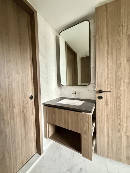 Sceneca Residence, Tanah Merah Kechil Link, 3 Bedrooms, 1,044 sqft, Condominium For Rent, by Kuanyee Goh, 500137638 - Bathroom - PropertyGuru.com.sg