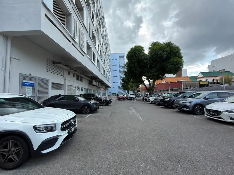 Ground Flr Showroom Unit, Mins Macpherson MRT, , 2,960 sqft, Light Industrial (B1) For Rent, by Gary Go, 500137641 - Exterior - CommercialGuru.com.sg