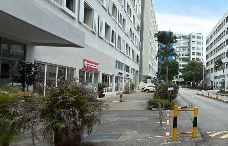 Ground Flr Showroom Unit, Mins Macpherson MRT, , 2,960 sqft, Light Industrial (B1) For Rent, by Gary Go, 500137641 - Exterior - CommercialGuru.com.sg