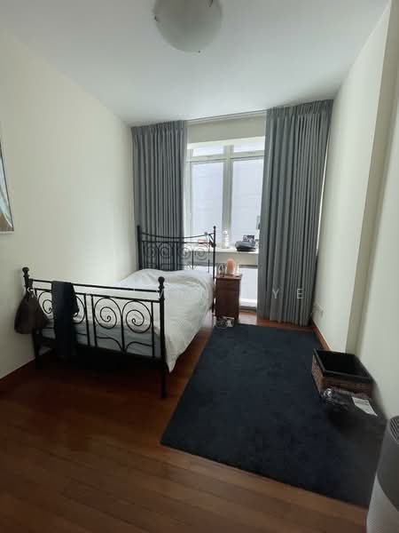 Cairnhill Crest, 6 Cairnhill Circle, 4 Bedrooms, 1,733 sqft, Condominium For Sale, by Kelvin Nye, 500137643 - Bedroom - PropertyGuru.com.sg