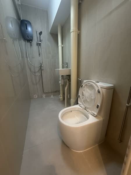 3 Jalan Batu, 3 Jalan Batu, Room Rental, 200 sqft, HDB Flat For Rent, by Grace Ho, 500137644 - Bathroom - PropertyGuru.com.sg