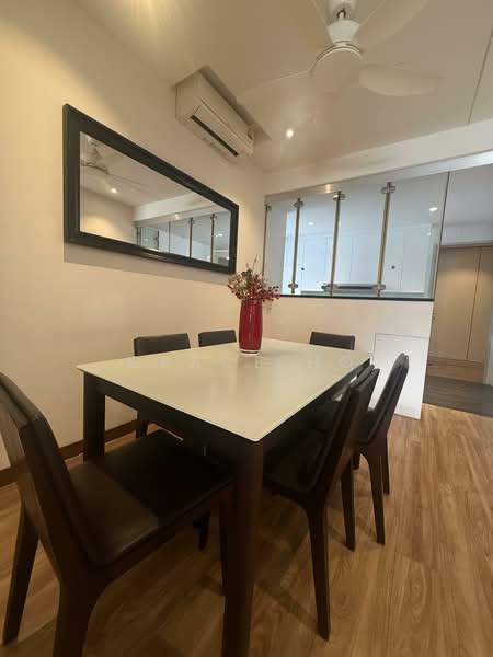 The Linear, 880 Upper Bukit Timah Road, 3 Bedrooms, 1,723 sqft, Apartment For Rent, by Grace Ho, 500137651 - Dining Room - PropertyGuru.com.sg