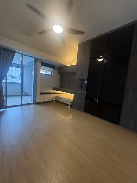 The Linear, 880 Upper Bukit Timah Road, 3 Bedrooms, 1,723 sqft, Apartment For Rent, by Grace Ho, 500137651 - Balcony - PropertyGuru.com.sg