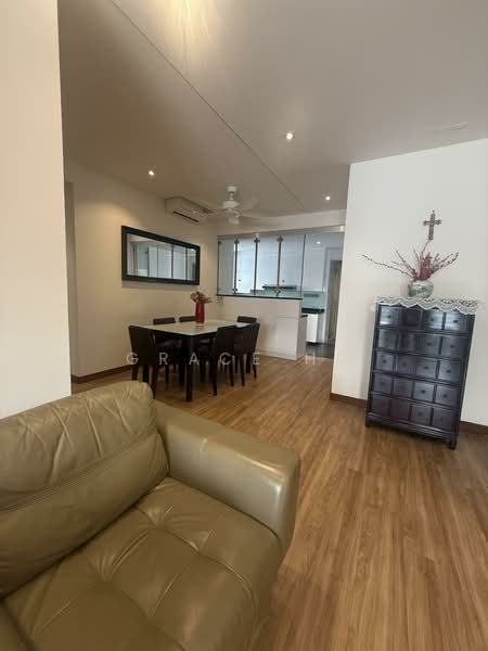 The Linear, 880 Upper Bukit Timah Road, 3 Bedrooms, 1,723 sqft, Apartment For Rent, by Grace Ho, 500137651 - Living Room - PropertyGuru.com.sg